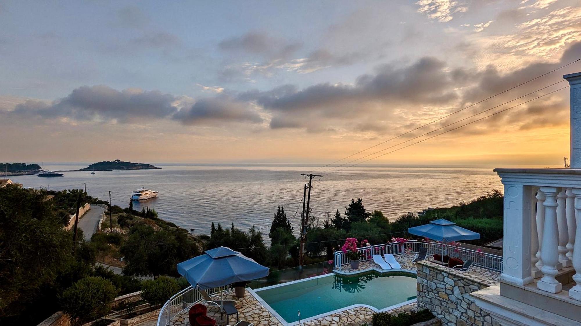 Villa Avgerini Paxos Gaios Ngoại thất bức ảnh