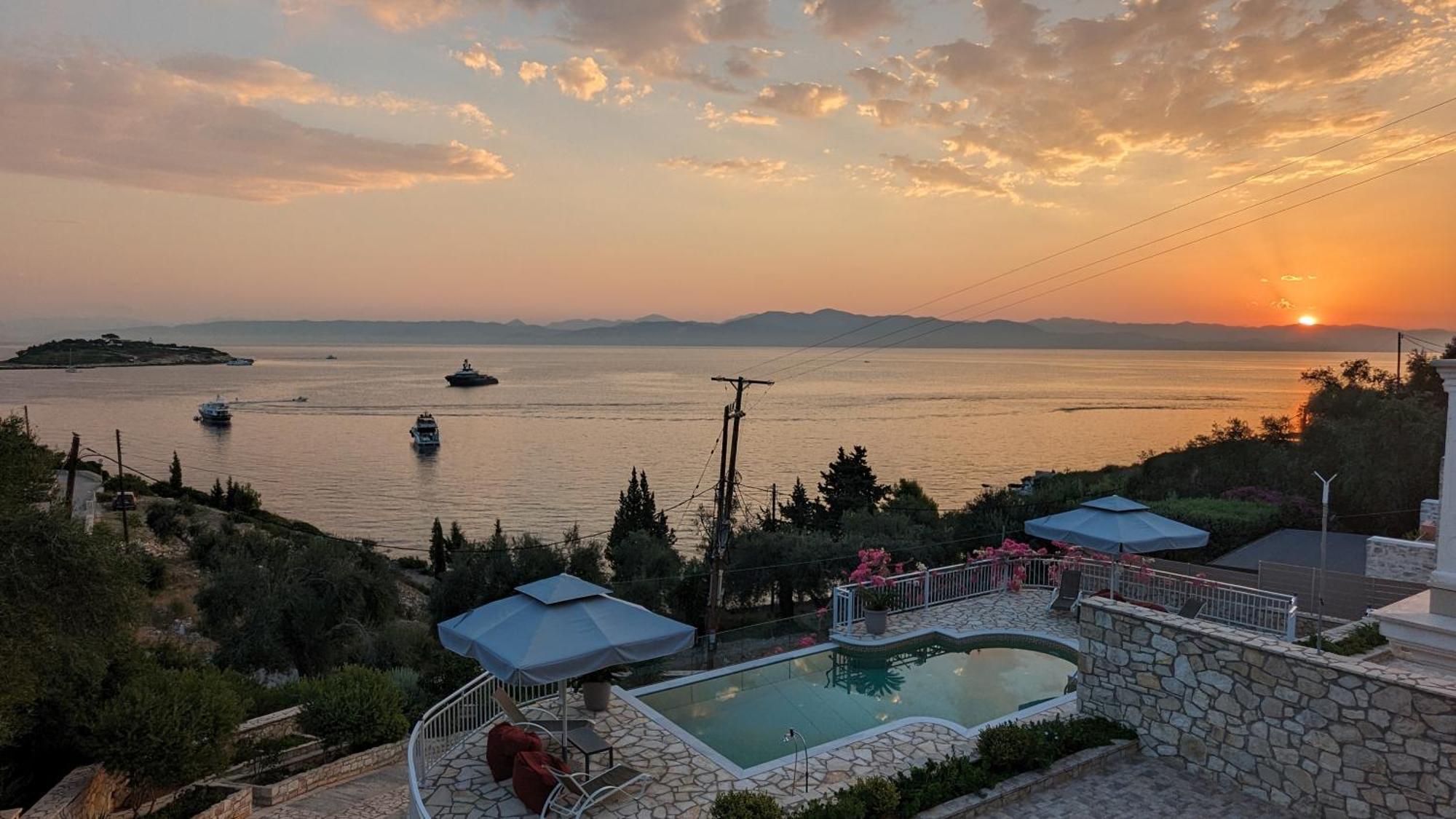 Villa Avgerini Paxos Gaios Phòng bức ảnh