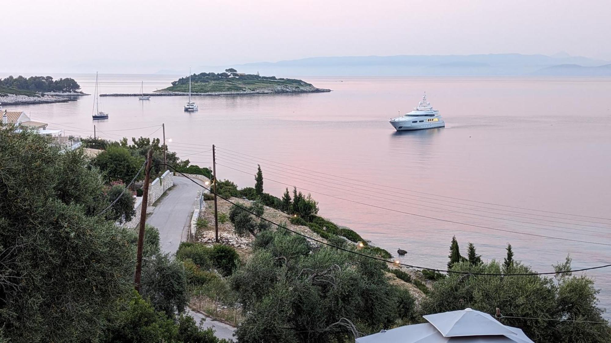 Villa Avgerini Paxos Gaios Phòng bức ảnh